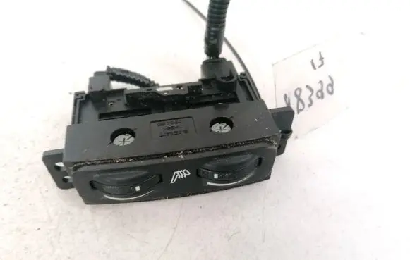 Toyota Avensis T250 Seat heating switch 453417 433417