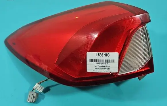 Ford Focus Rear/tail lights JX7B-13405-ED IMPRK1536903