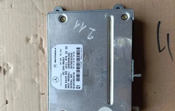 Mercedes-Benz E W211 Other control units/modules A2118703226 UH03MM01RW DM70534245