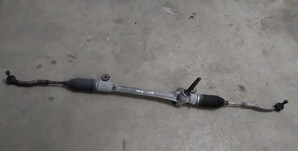 Toyota Yaris Steering rack