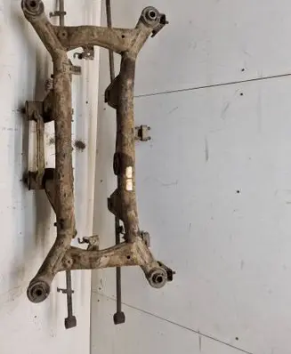 Nissan X-Trail T30 Rear beam 4-73302 05302 H604645