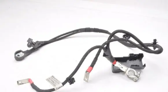 MG HS Positive cable (battery) 105599502