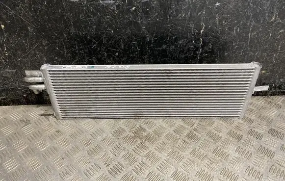 BMW 5 G60 G61 Coolant radiator 5A18803