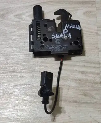 Skoda Scala Engine bonnet/hood lock/catch 654823509