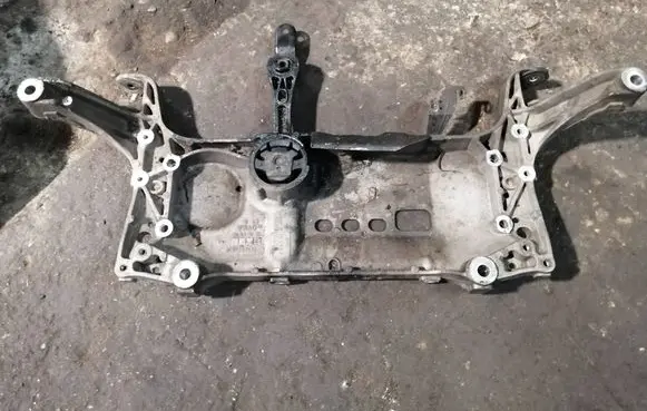 Volkswagen PASSAT B6 Front subframe 3C0199369F