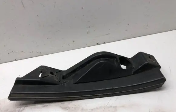 Volkswagen Golf V Front bumper mounting bracket 1T0807889A