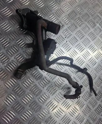Opel Vivaro Thermostat/thermostat housing 110600686R