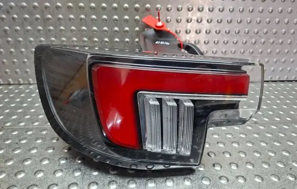 Opel Mokka B Rear/tail lights S27624029 9833721880
