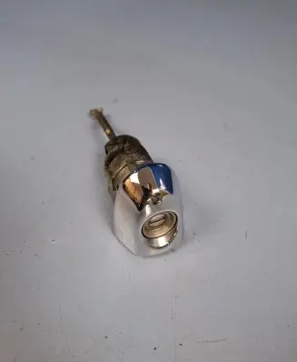 KIA Carens II Front door lock