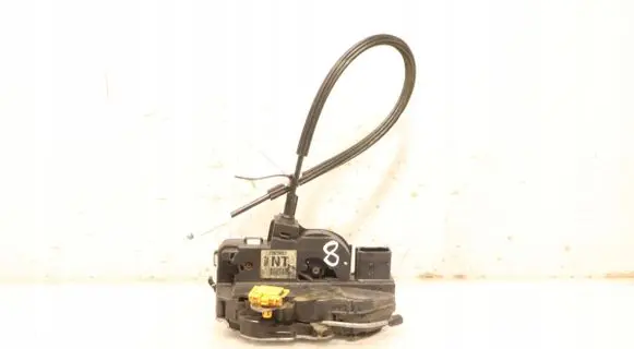 Opel Insignia A Front door lock