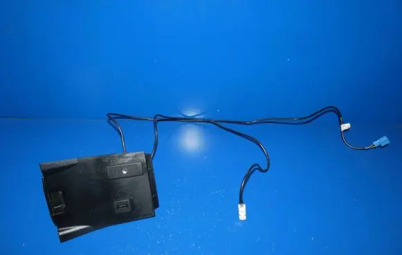 Mercedes-Benz A W176 AUX in-socket connector 