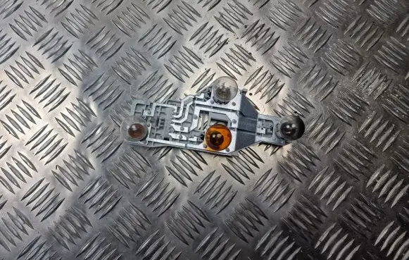 Skoda Octavia Mk2 (1Z) Tail light bulb cover holder 1Z9945258