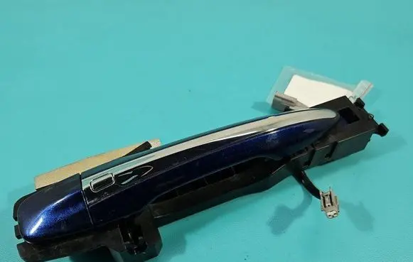 Rear door exterior handle