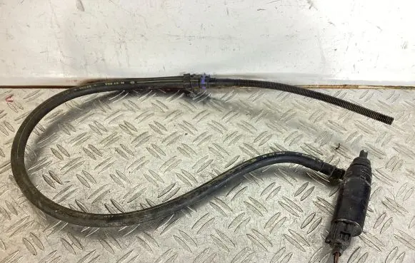 Volkswagen Touareg II Windscreen/windshield washer pump 3B7955681 N67063
