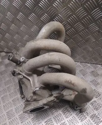 Nissan Primera Exhaust manifold
