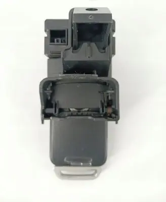 Volvo V40 Ignition lock 28227917