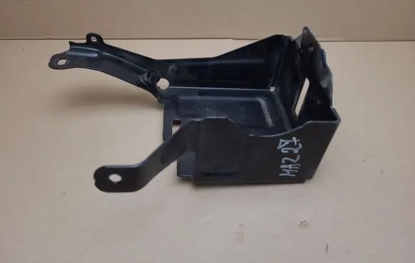 Volvo V40 Battery tray 31290752