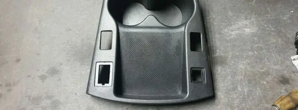 Cup holder front
