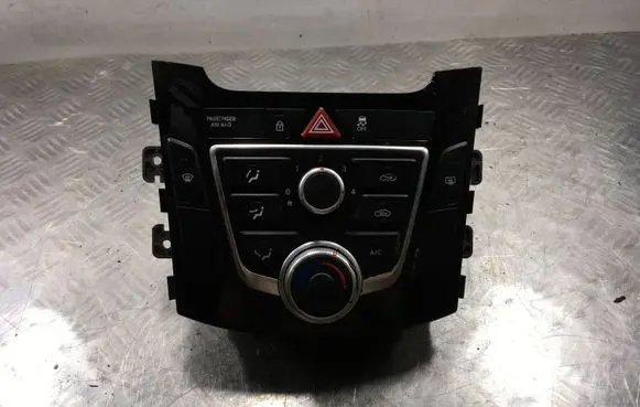 Hyundai i30 Climate control unit 97250A5XXX 97250A6XXX 97250A6040GU