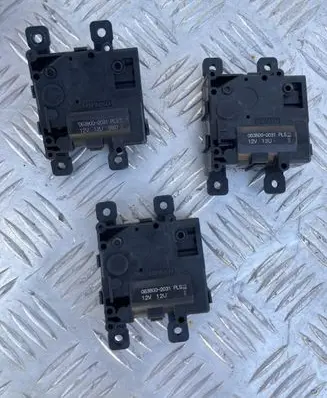 Toyota Prius (XW50) A/C air flow flap actuator/motor 063800-2031