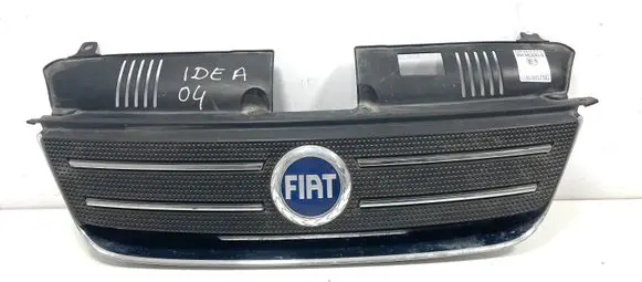 Front bumper upper radiator grill