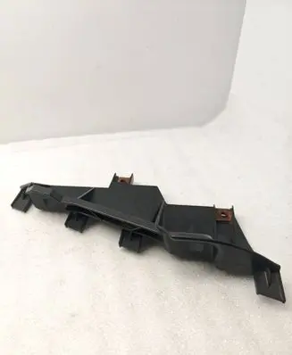 Headlight/headlamp mounting bracket