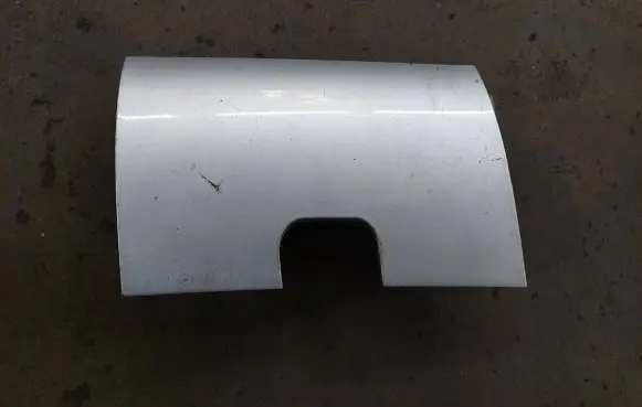 Opel Omega B1 Tow hook cap/cover 09147495