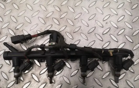 Audi A4 S4 B9 8W Fuel main line pipe