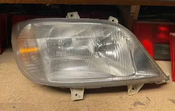 Mercedes-Benz Sprinter W901 W902 W903 W904 Headlight/headlamp 15053000 15053200