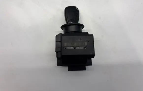Mercedes-Benz C W203 Ignition lock 2095451708