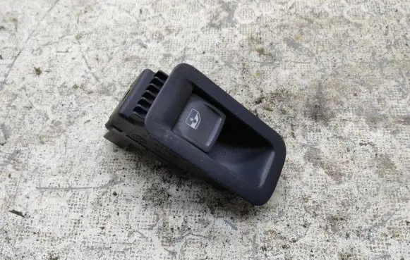 Volkswagen Golf Sportsvan Electric window control switch 5G0959855k