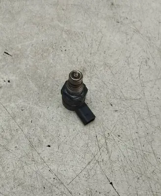 Fuel pressure sensor