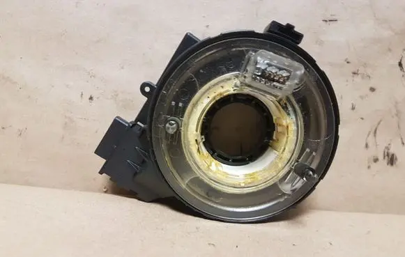Audi A8 S8 D3 4E Airbag slip ring squib (SRS ring) 3C0959653B