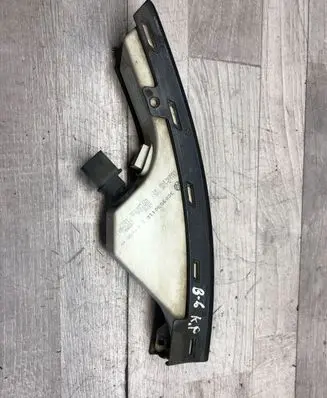 Volkswagen PASSAT B6 Front indicator light 3C0807717