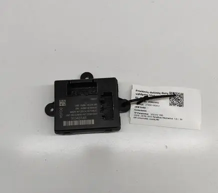Volvo V60 Door control unit/module 31343146 AV6N14C235BB