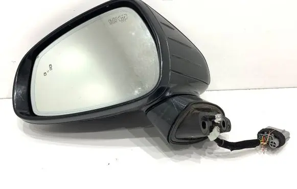 Front door electric wing mirror