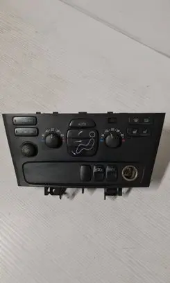 Volvo V70 Climate control unit 8691876