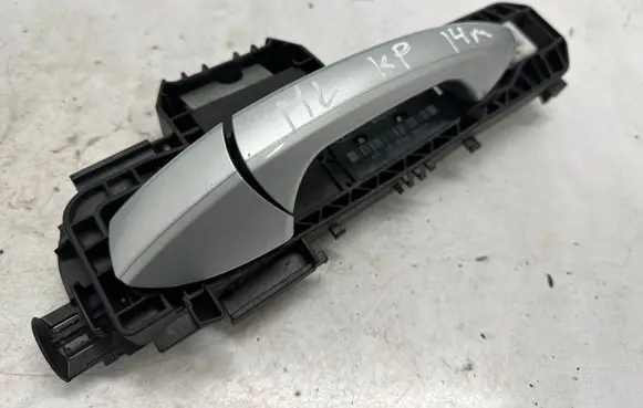Mercedes-Benz ML W166 Front door exterior handle A2047602134