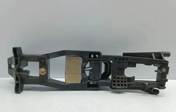 Mercedes-Benz E W211 Front door exterior handle 2037600134 A2037600134