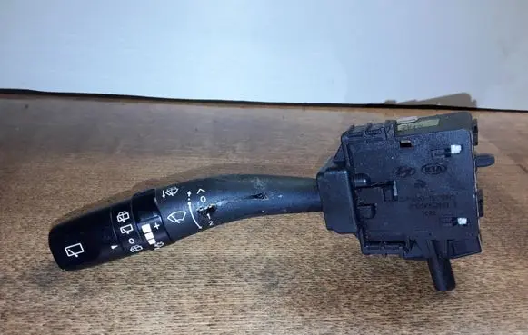 Hyundai Santa Fe Wiper control stalk 202005766