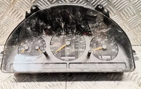 Mercedes-Benz ML W163 Speedometer (instrument cluster) 3319210087