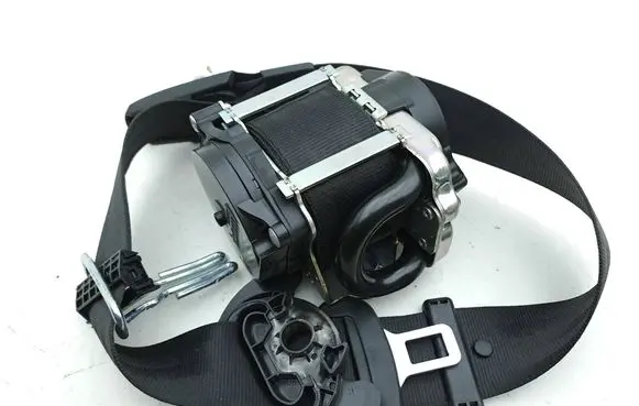 Audi A4 S4 B9 Front seatbelt 0589P10021 642557700A 010L0000