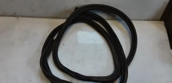 Audi A8 S8 D4 4H Trunk rubber seal (body) 