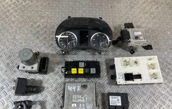 Mercedes-Benz Vito Viano W447 Engine ECU kit and lock set A6519002803
