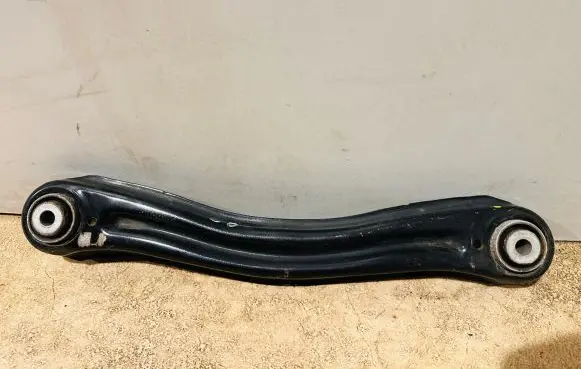 Mercedes-Benz GLE (W166 - C292) Rear upper control arm/wishbone A1663520405