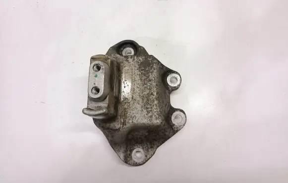 Peugeot 3008 II Engine mounting bracket 17357R01 9807981780