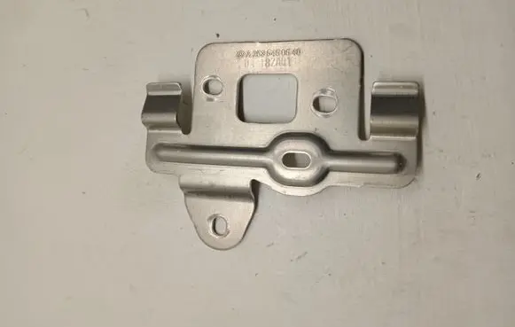 Mercedes-Benz GLC X253 C253 Bracket in trunk/boot A2535450540
