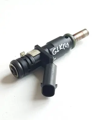 Mercedes-Benz GLK (X204) Fuel injector A2720780249 A050C02083