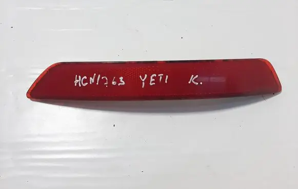 Skoda Yeti (5L) Rear tail light reflector 5L0945105A