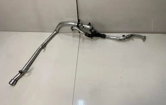 Audi A6 S6 C5 4B Air intake hose/pipe 06C131848B